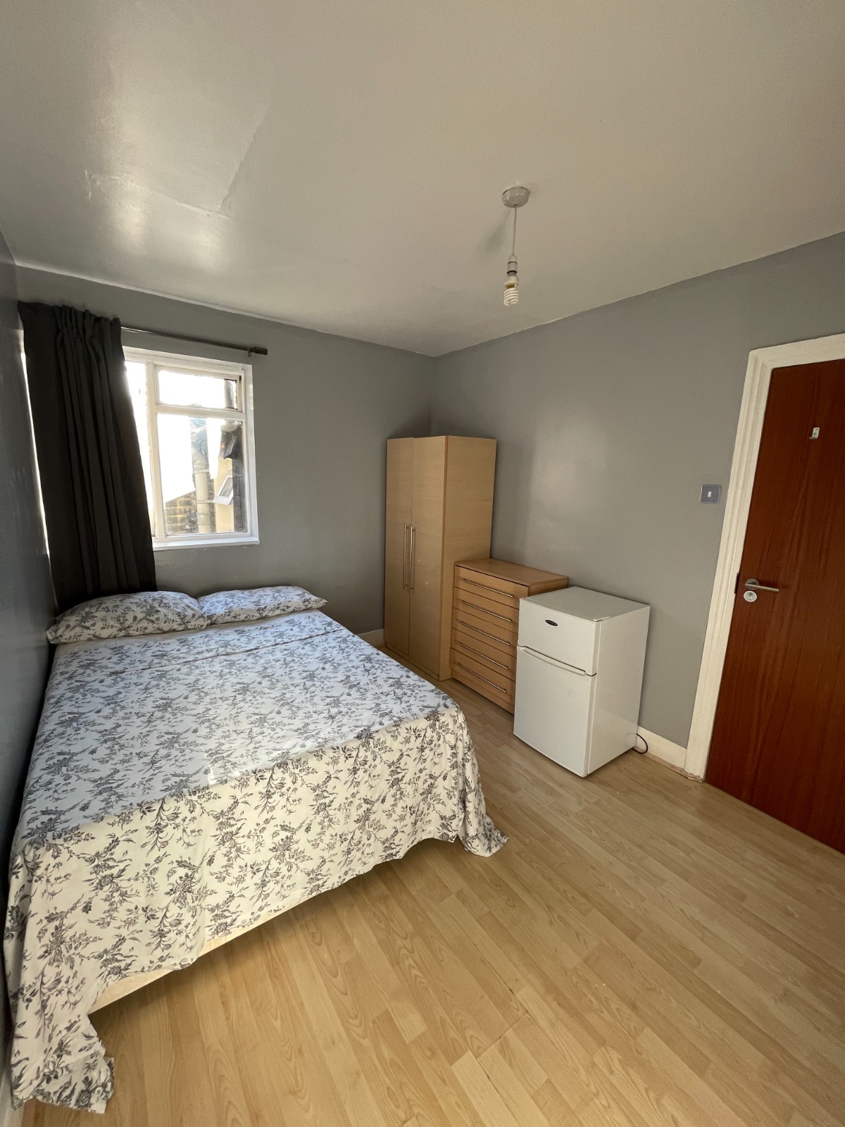 🌟 Double/Single Room – Albert Square, Stratford (E15 1H)